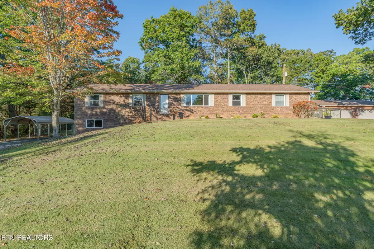 235 Lawnville Rd, Kingston, TN 37763 - #1