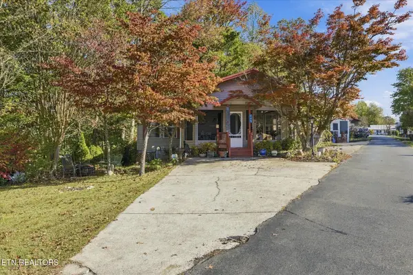 829 Peacock Ridge Drive, Townsend, TN 37882