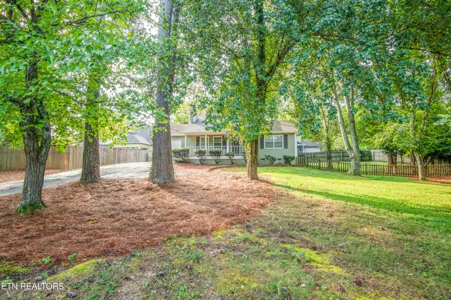 6812 Westland Drive, Knoxville, TN 37919 - #2