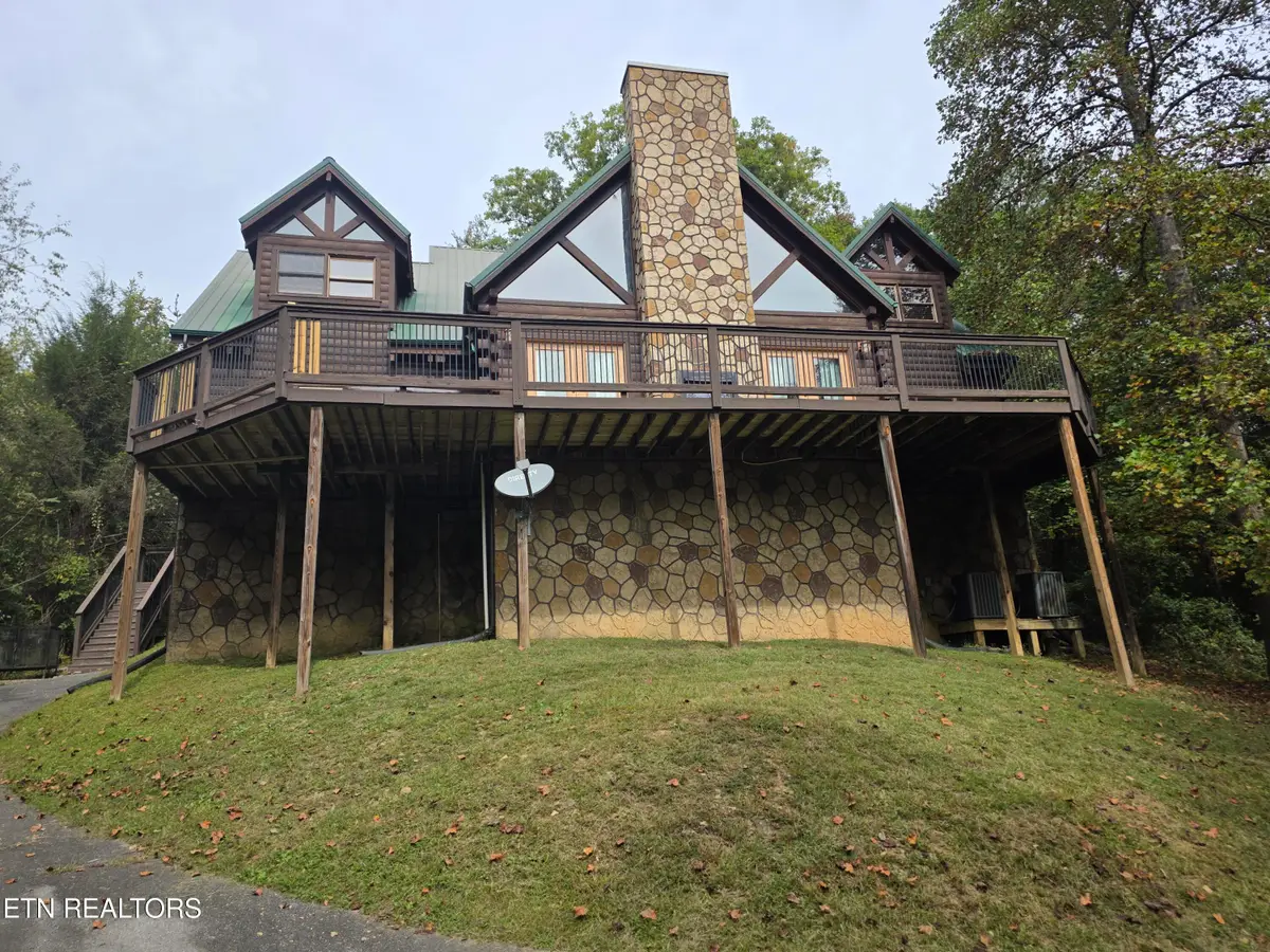 2336 Breezy Rd, Sevierville, TN 37876 - #1