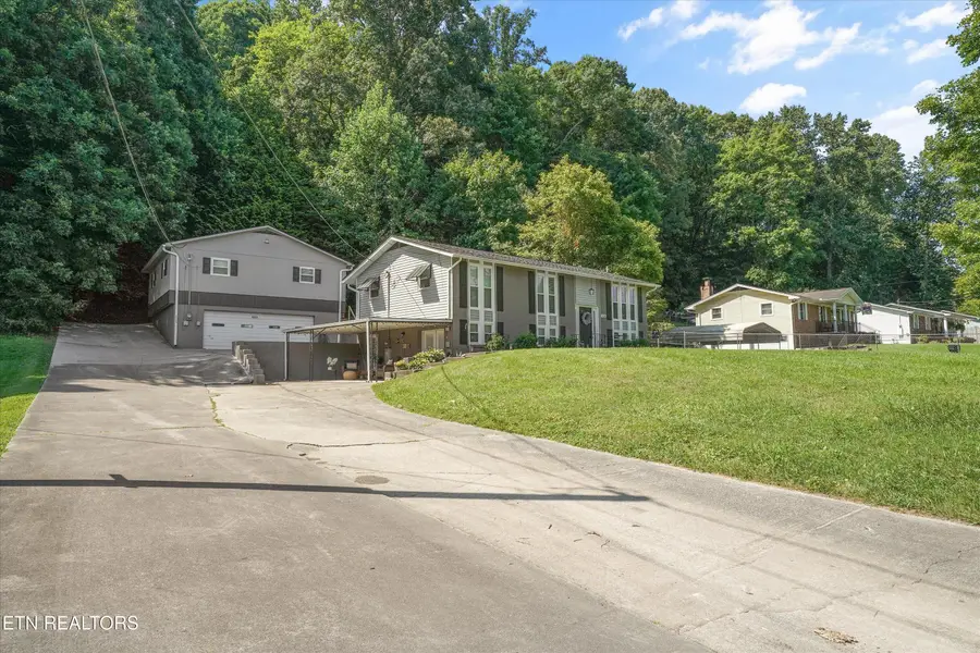 5524 Carter Rd, Knoxville, TN 37918 - #3