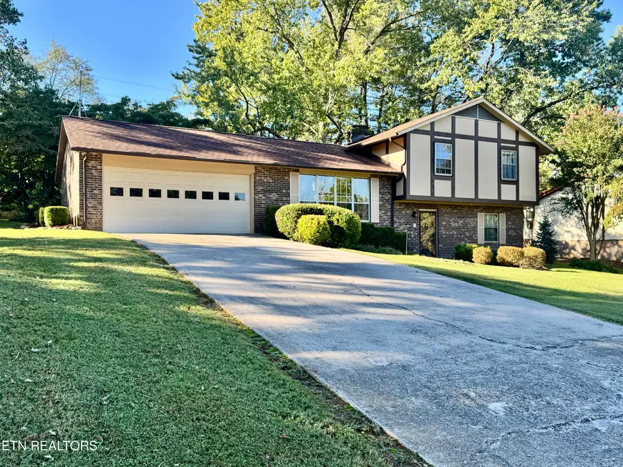 910 Lakewood Drive, Jefferson City, TN 37760 - #2
