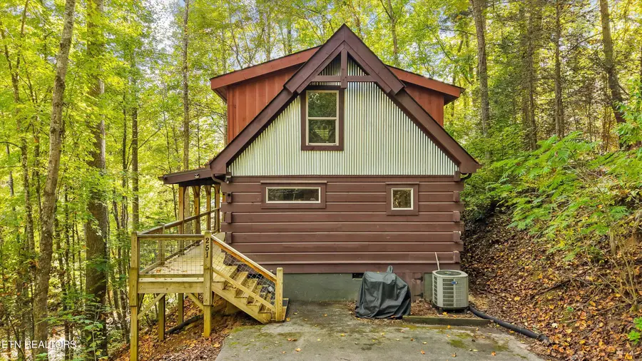 251 Cartertown Rd, Gatlinburg, TN 37738 - #2
