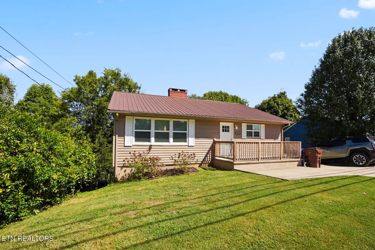 1306 George Ave, Jefferson City, TN 37760 - #1