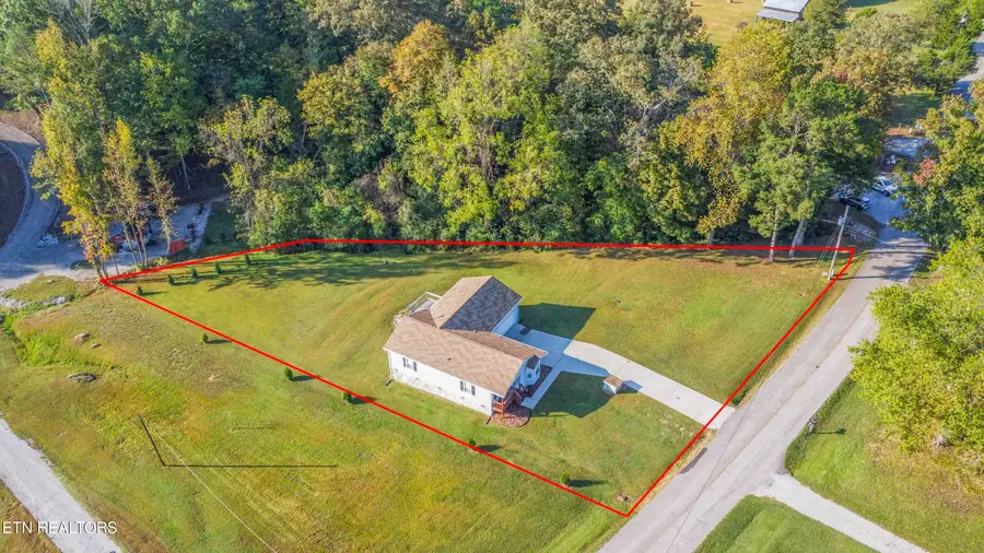3337 Buttermilk Rd, Lenoir City, TN 37771 - #3