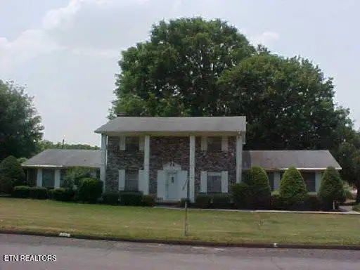 302 Jackson Hills Drive, Maryville, TN 37804 - #2