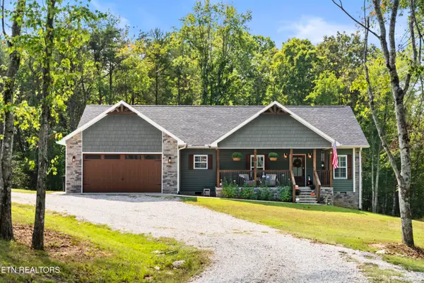 364 Alf Threet Rd, Jamestown, TN 38556