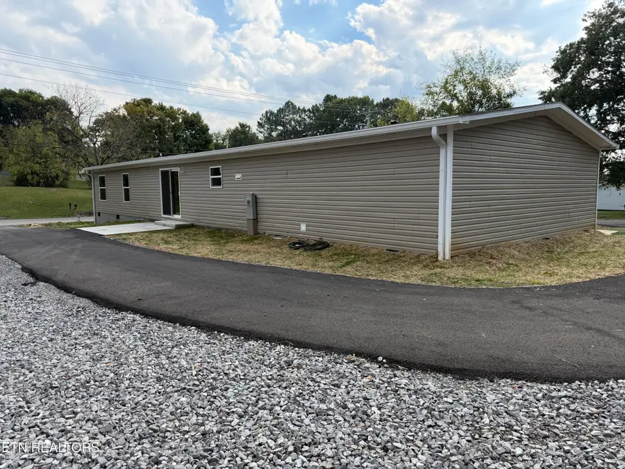 19185 Martel Rd, Lenoir City, TN 37772 - #3