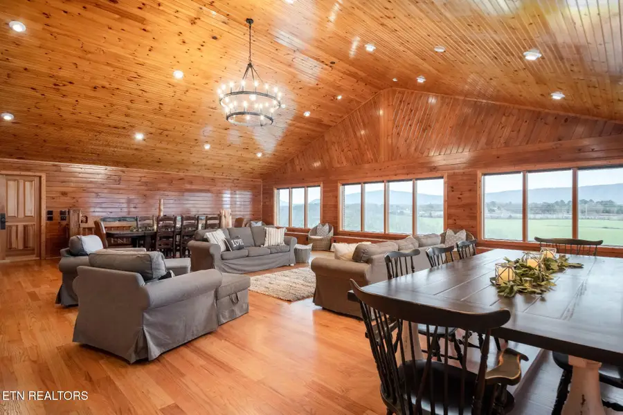 1020 Thomas Rd, Benton, TN 37307 - #3
