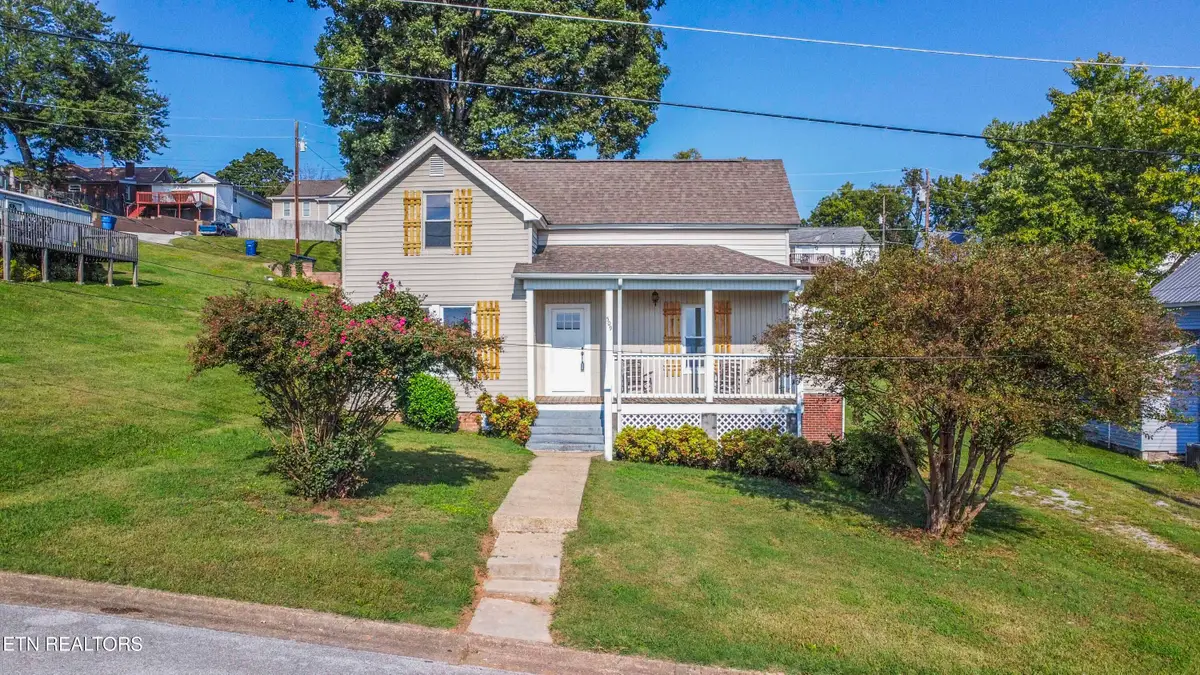 509 W 3rd Ave, Lenoir City, TN 37771 - #1