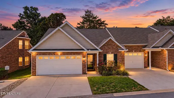 7037 La Christa Way, Knoxville, TN 37921