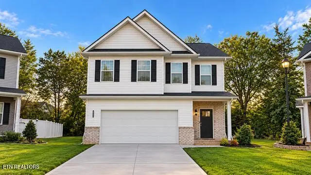 4704 Stoneyhurst Lane, Knoxville, TN 37918 - #1
