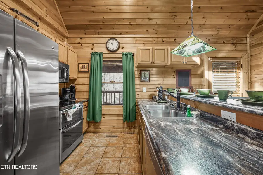 1627 Eagle Springs Rd, Sevierville, TN 37876 - #3