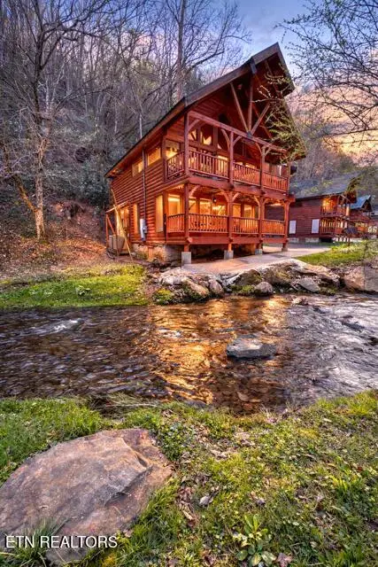 331 Caney Creek Rd, Pigeon Forge, TN 37863 - #1