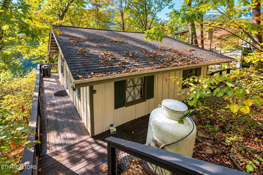 2652 Sunset Rd, Sevierville, TN 37862 - #2
