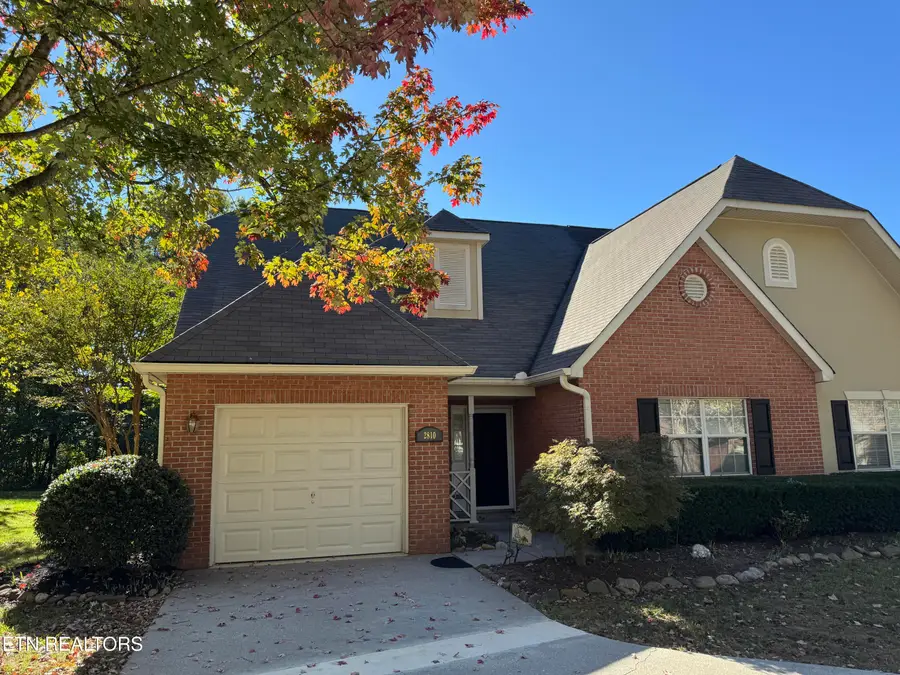 2810 Knob Creek Lane, Knoxville, TN 37912 - #2