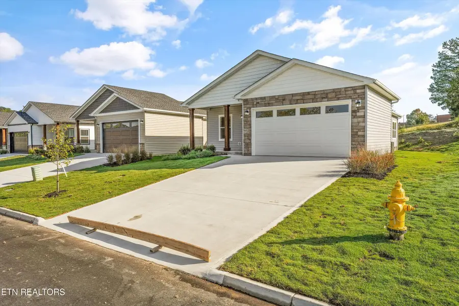 7640 Sycamore Breeze Rd, Knoxville, TN 37920 - #2
