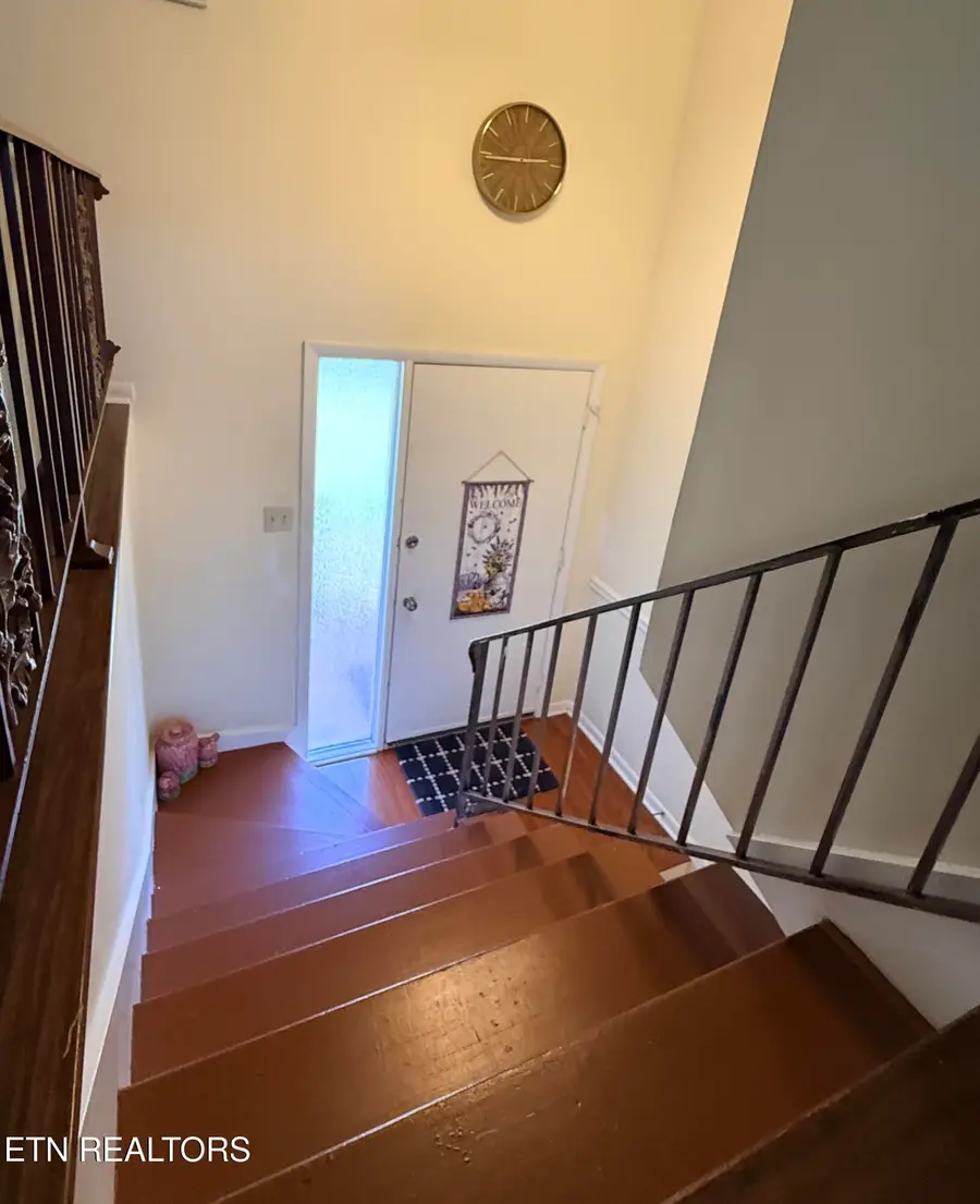 1819 Strathmore Rd, Knoxville, TN 37922 - #2