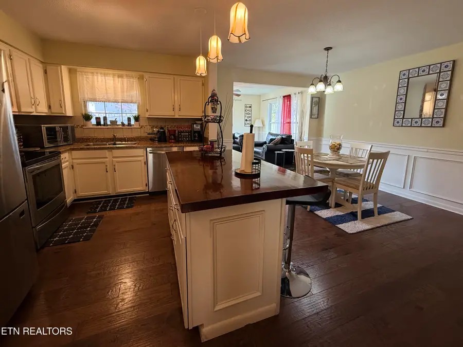 1819 Strathmore Rd, Knoxville, TN 37922 - #3