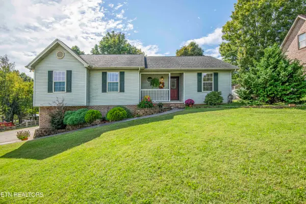 1021 Summerfield Drive, Maryville, TN 37801