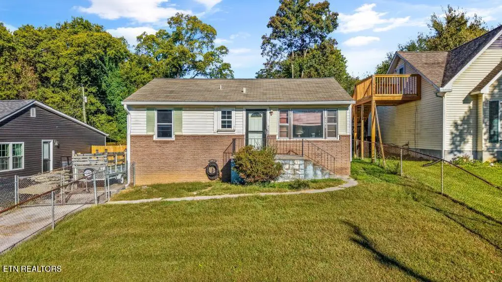 2963 Cecil Ave, Knoxville, TN 37917 - #1