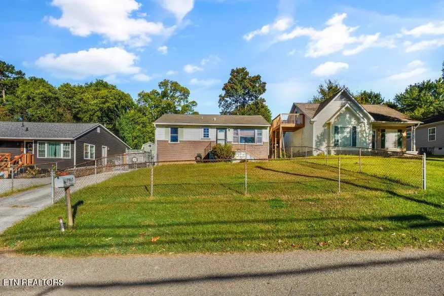 2963 Cecil Ave, Knoxville, TN 37917 - #2