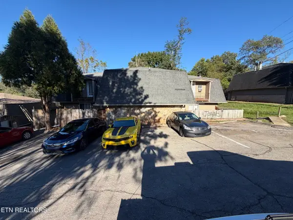 9105 Woodpark Lane, Knoxville, TN 37923