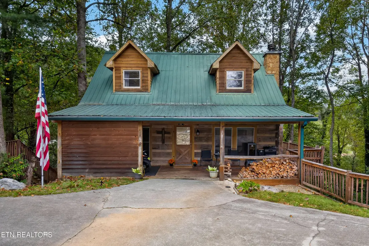 124 E Leatherwood Drive, Walland, TN 37886 - #1