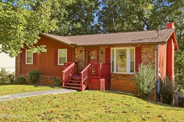 1324 Iroquois St, Knoxville, TN 37915