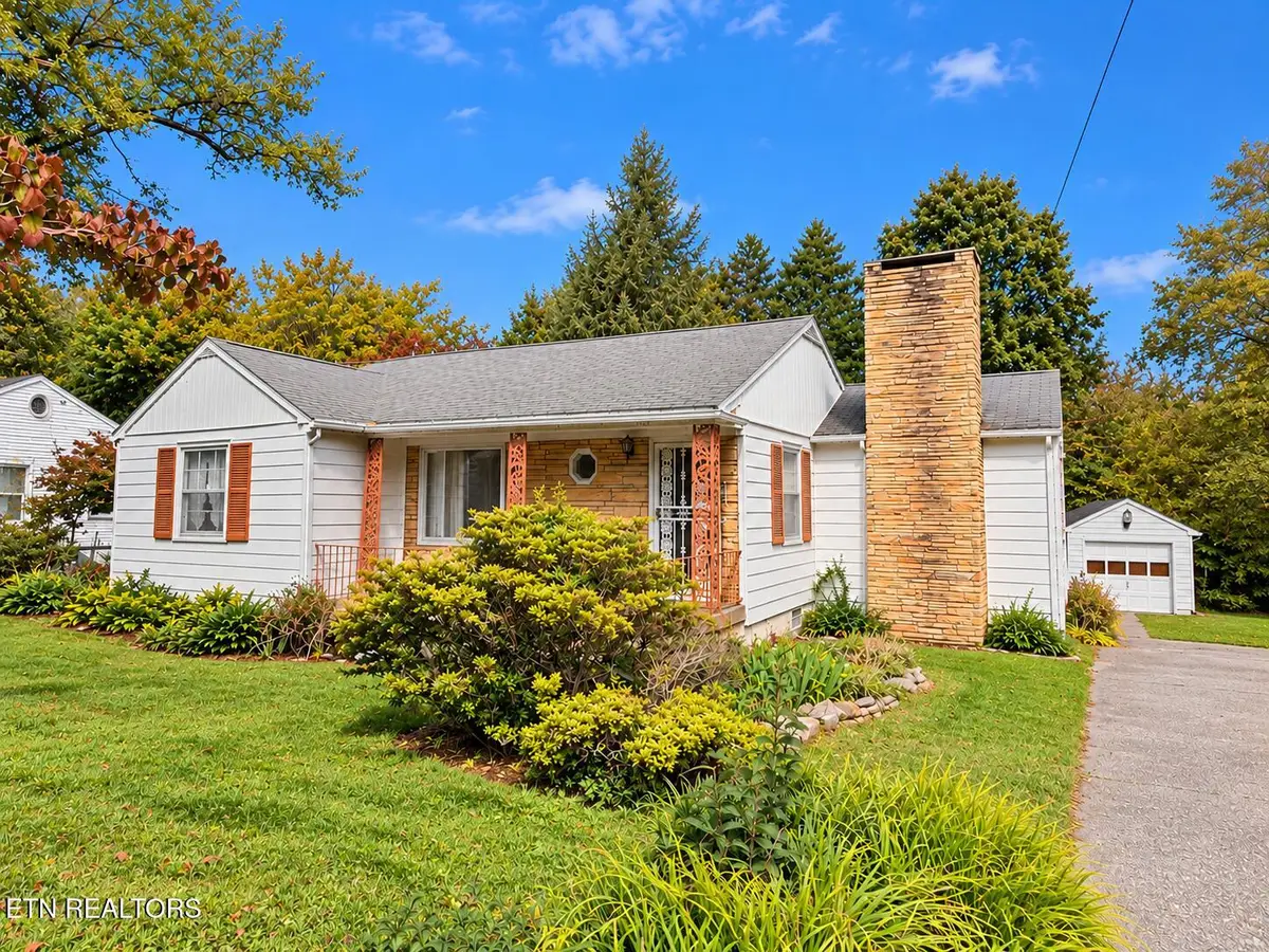 1601 Maple Drive, Knoxville, TN 37918 - #1