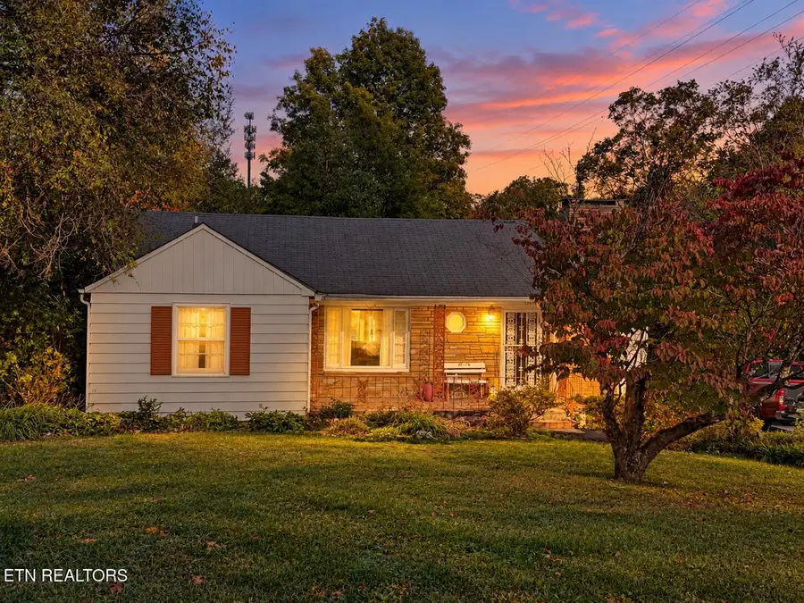 1601 Maple Drive, Knoxville, TN 37918 - #2