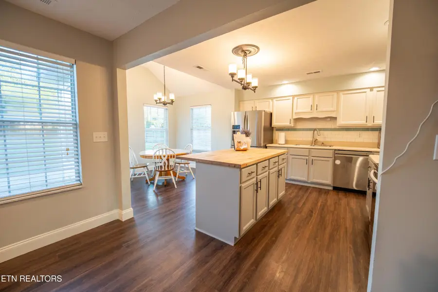 6728 Kohlston Rd, Knoxville, TN 37918 - #3