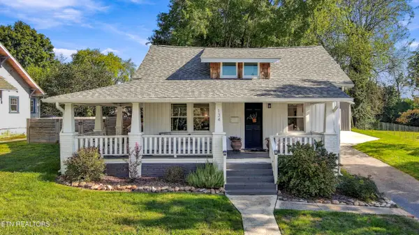 134 Hillcrest Drive, Knoxville, TN 37918