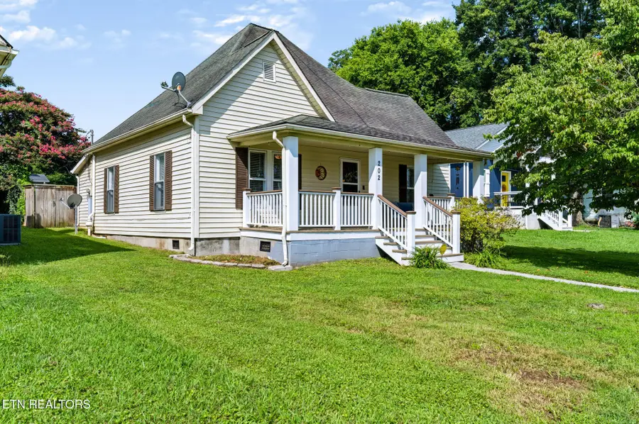 202 Kingwood Rd, Knoxville, TN 37918 - #2