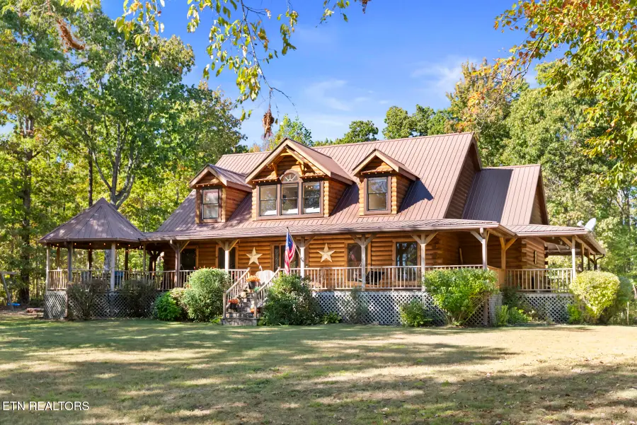 545 Dripping Springs Rd, Monterey, TN 38574 - #2