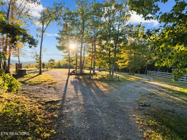 1478 Mawila Ridge Rd, Crossville, TN 38555
