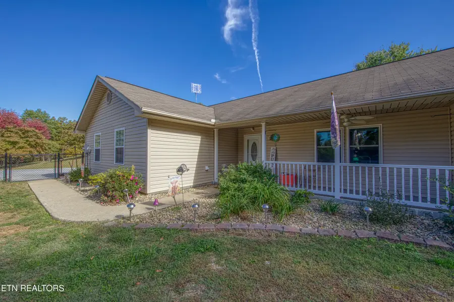 1733 Oakdale Drive, Dandridge, TN 37725 - #2