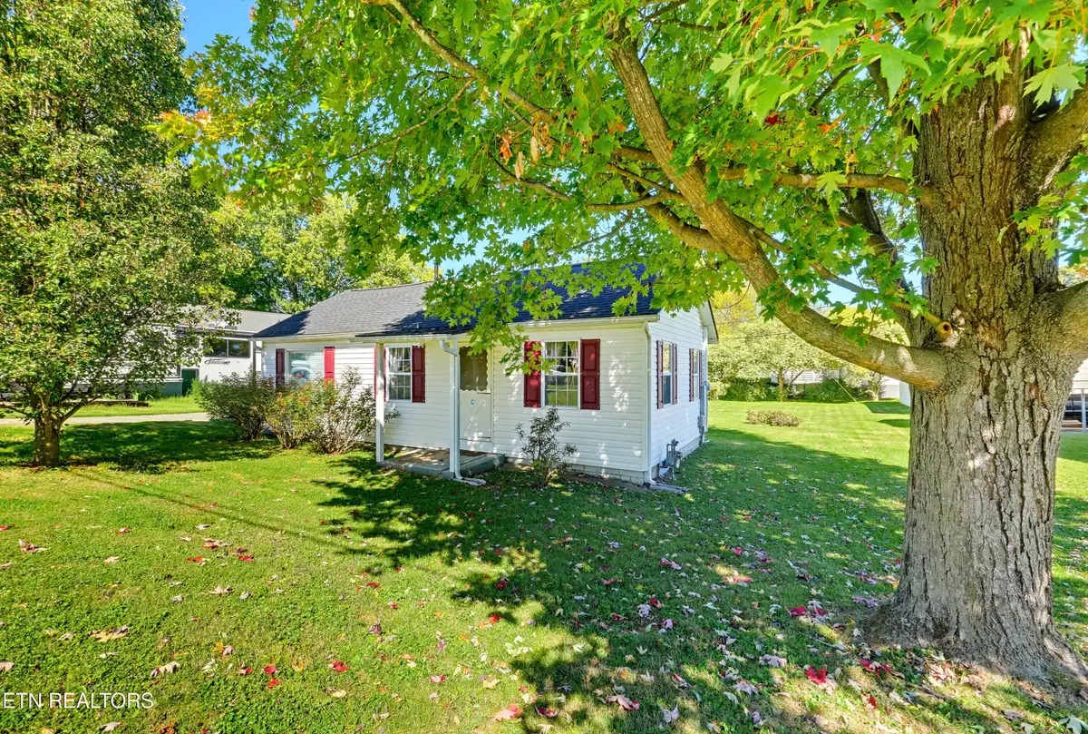 404 N 5th St, Maryville, TN 37804 - #1