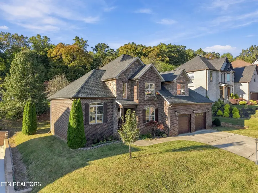 10015 Castleglen Lane, Knoxville, TN 37922 - #2