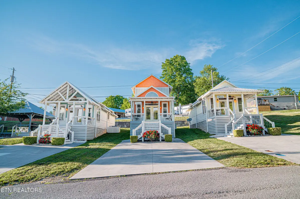 739 Indian River Boat Dock Rd, Jacksboro, TN 37757 - #1