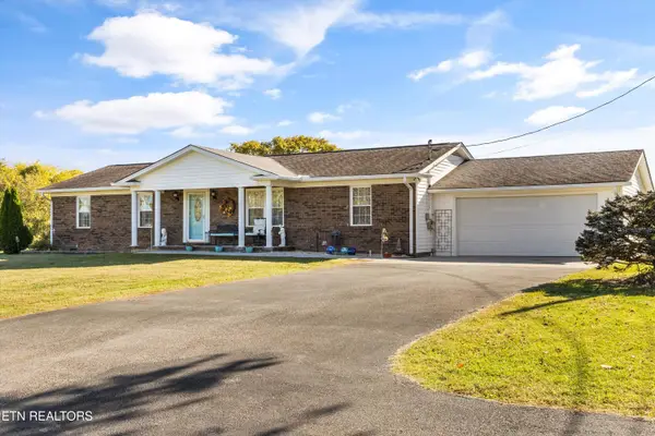 744 Calderwood Hwy, Maryville, TN 37801