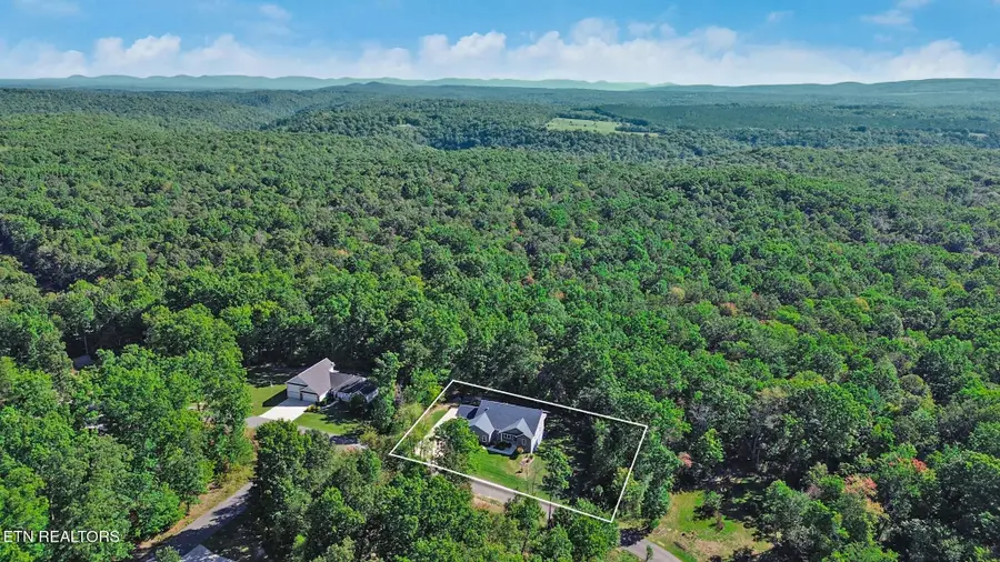 380 Mountain Preserve Pkwy, Crab Orchard, TN 37723 - #3