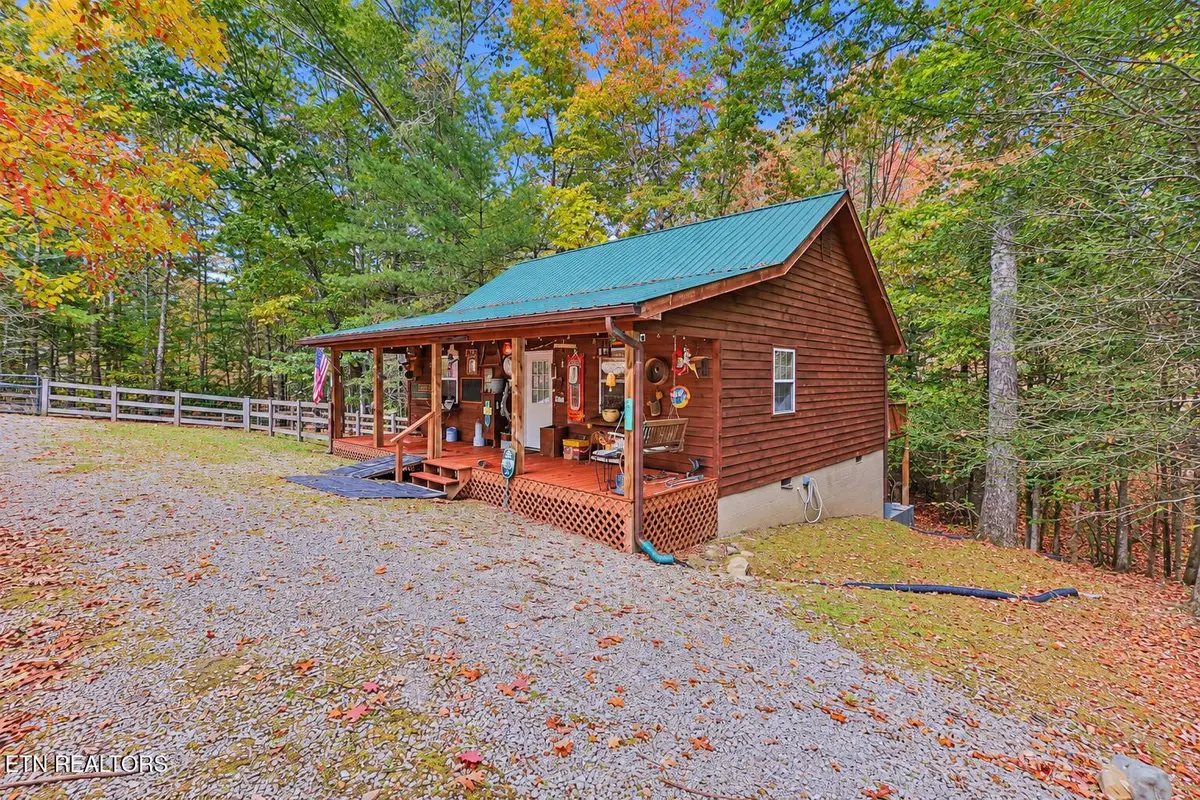 728 Deer Haven Tr, Jamestown, TN 38556 - #1