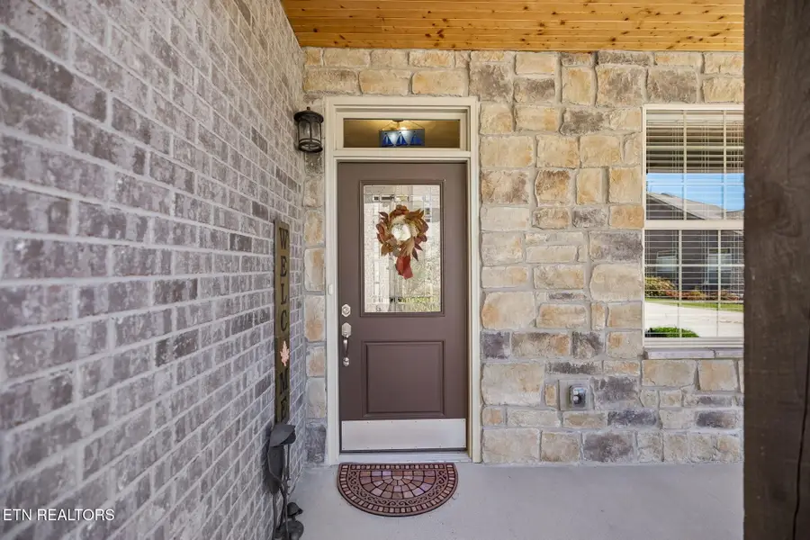 1829 Mountain Drive, Lenoir City, TN 37772 - #3