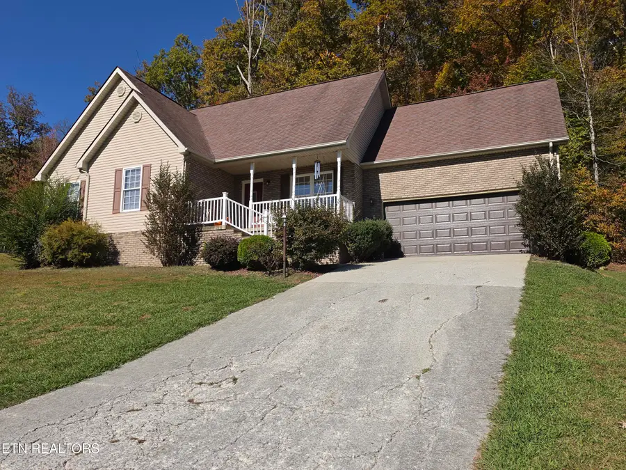 230 Windermere Drive, Middlesboro, KY 40965 - #2