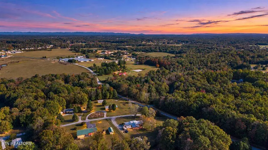 1616 Frank Campbell Rd, Jamestown, TN 38556 - #3