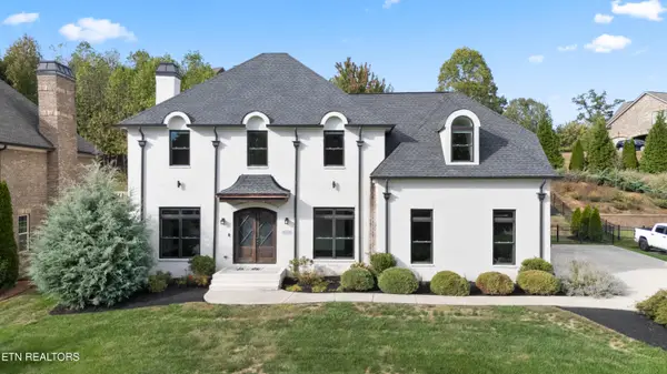 10051 Fox Cove Rd, Knoxville, TN 37922