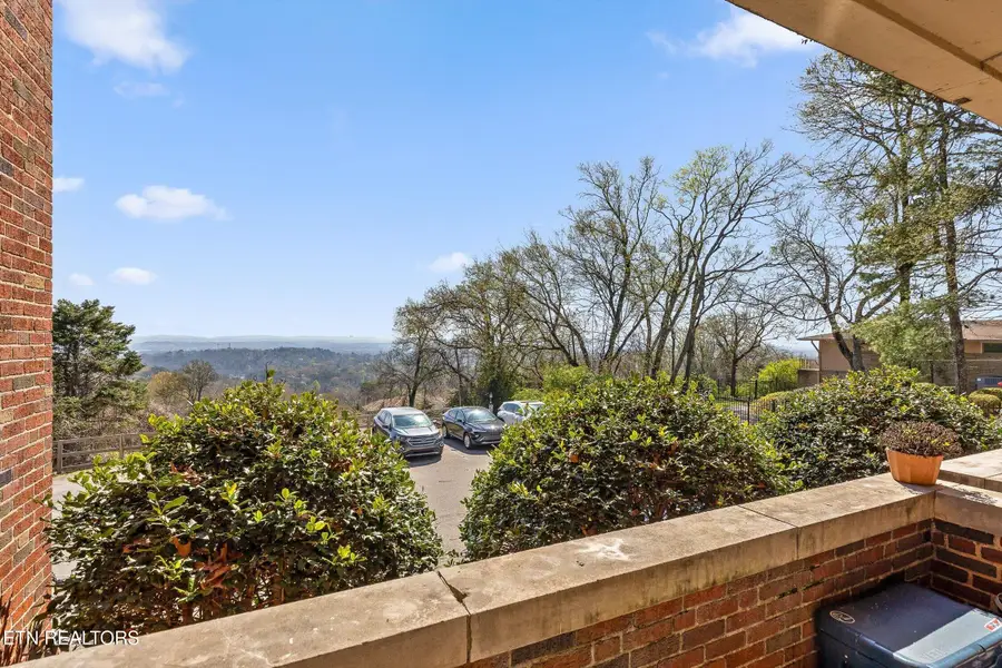 190 N Crest Rd #4, Chattanooga, TN 37404 - #3