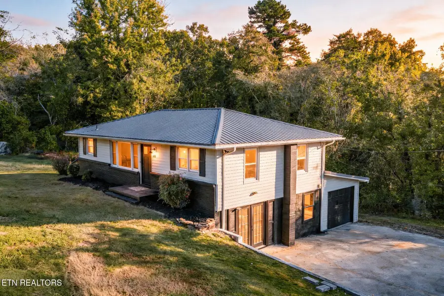 610 Scenic Drive, Kingston, TN 37763 - #2