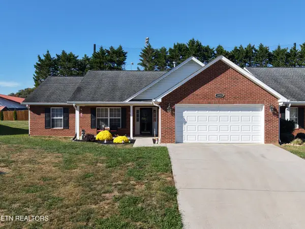 1046 Patriot Landing Drive, Dandridge, TN 37725
